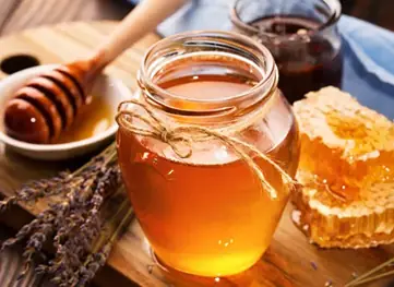 Artvin'de yüksek rakımlı yayladaki arı kovanları